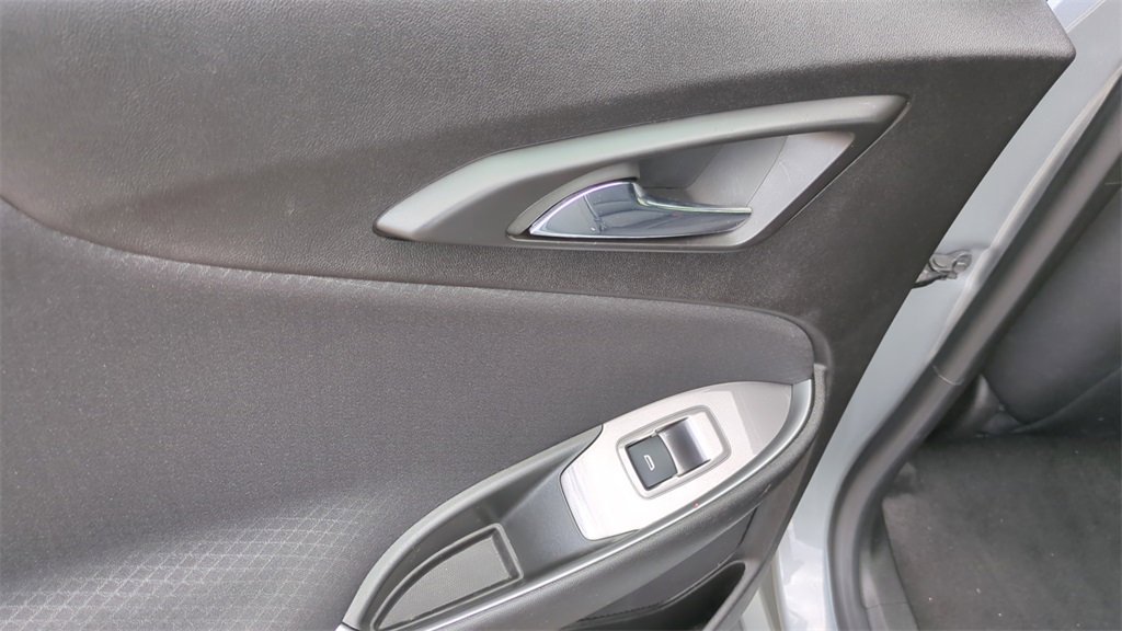 Used 2024 Chevrolet Malibu LT image 15