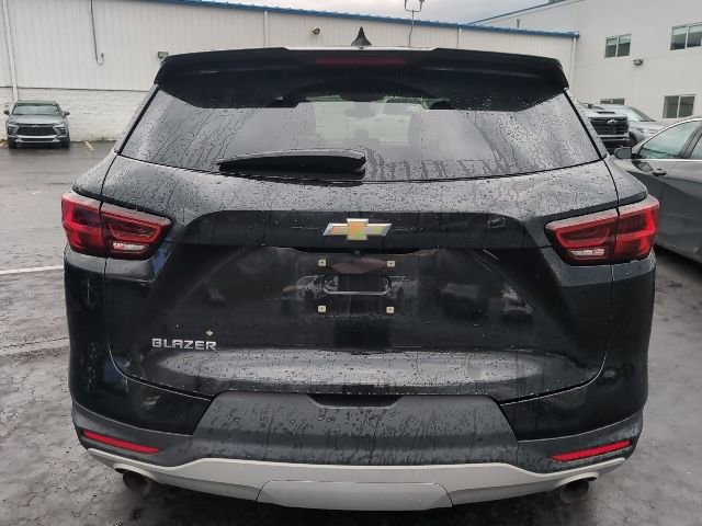 Used 2023 Chevrolet Blazer LT w/ Driver Confidence Package image 2