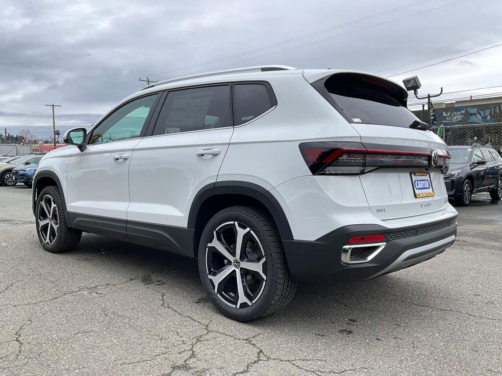 New 2026 Volkswagen Taos SEL image 6