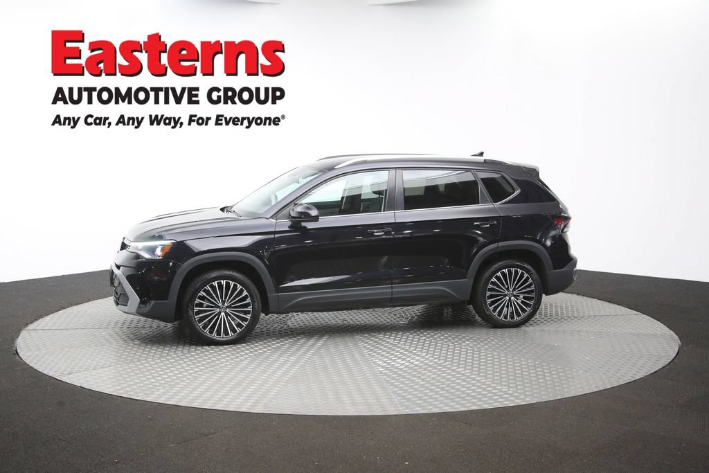 Used 2025 Volkswagen Taos SE FWD image 58