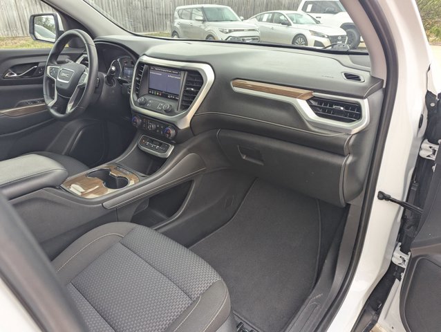 Used 2021 GMC Acadia SLE image 15