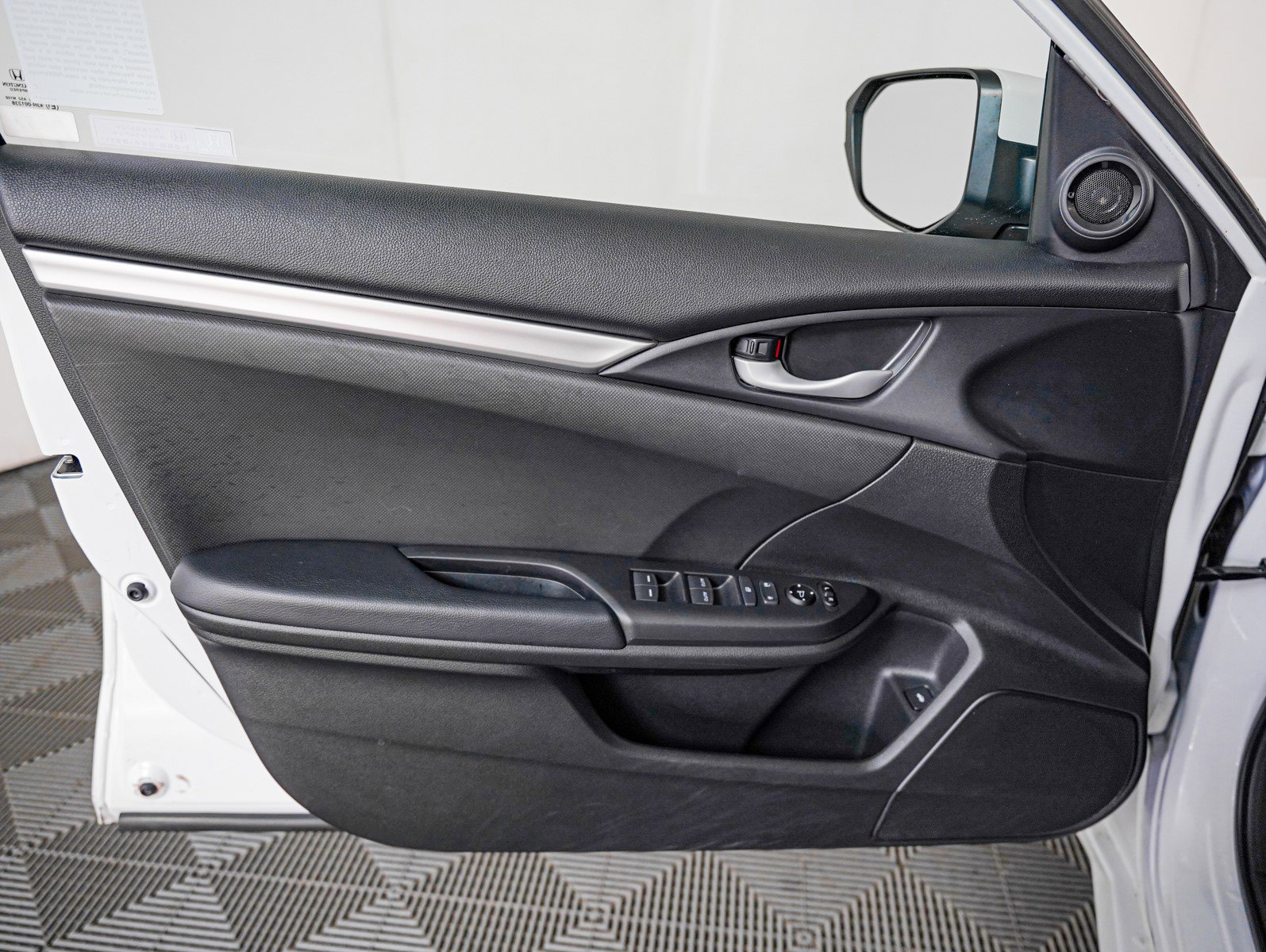 Used 2020 Honda Civic Sport image 23