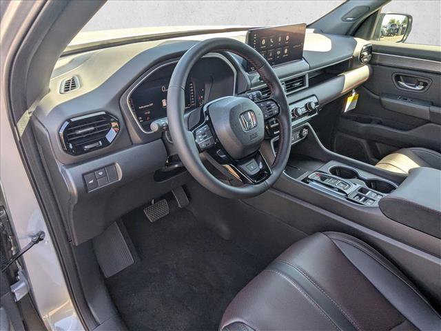 New 2026 Honda Pilot Black Edition image 3