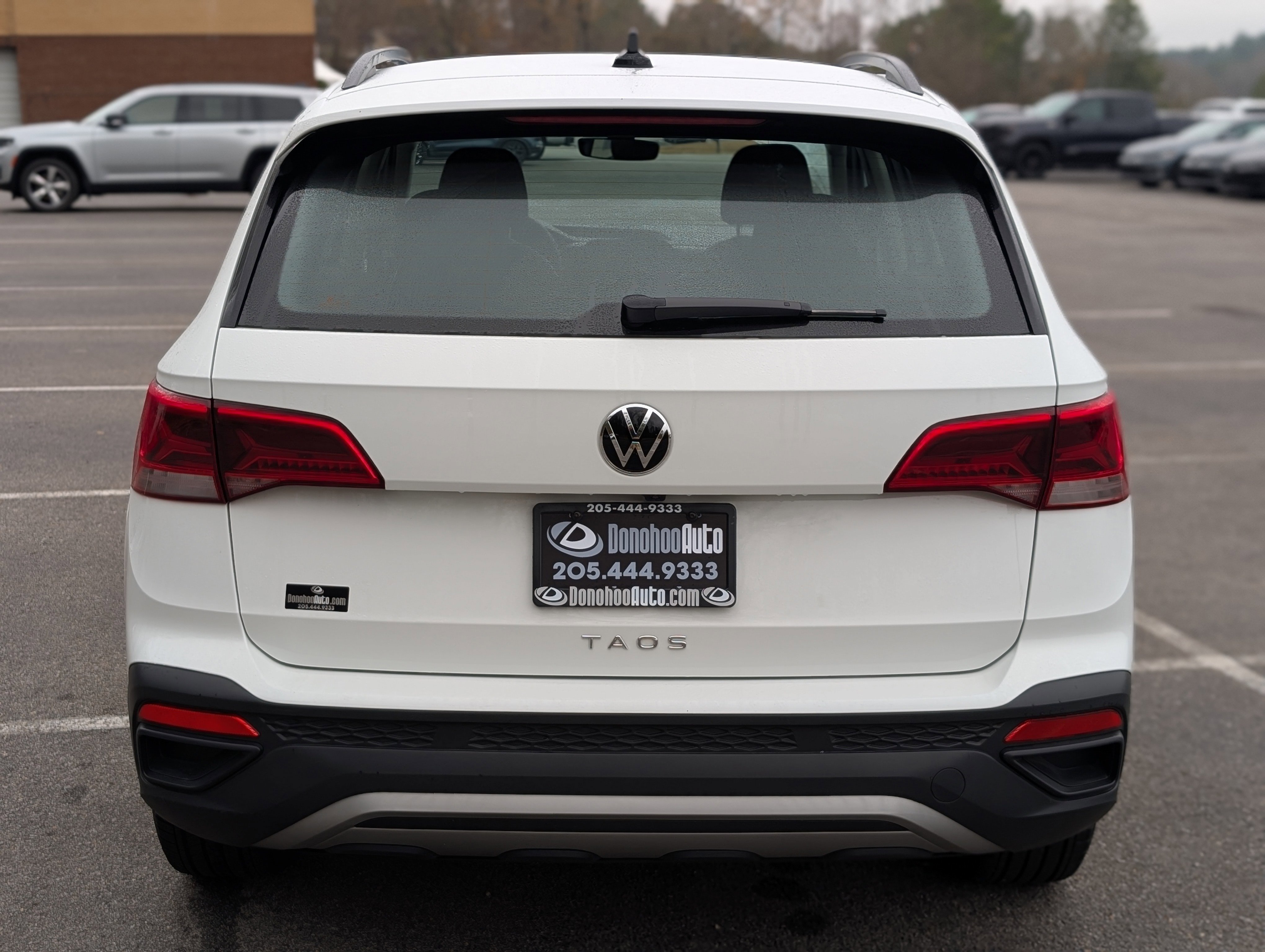 Used 2024 Volkswagen Taos S image 8