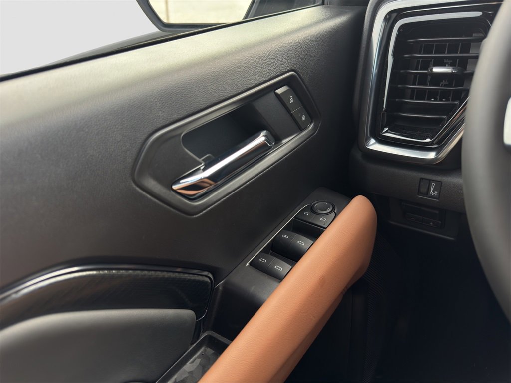 New 2026 GMC Canyon AT4 image 25