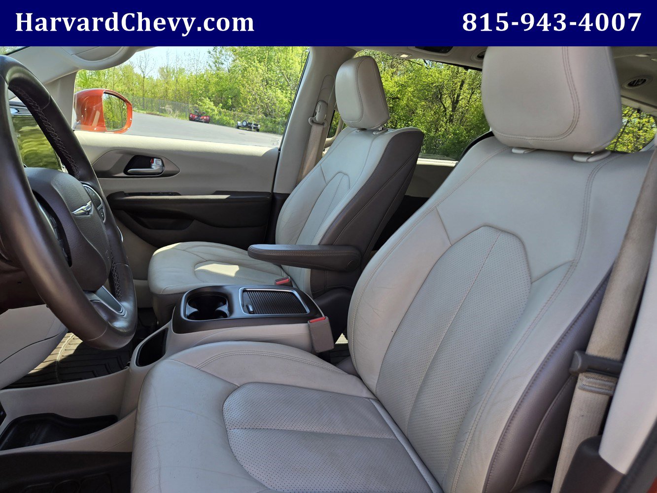 Used 2018 Chrysler Pacifica Touring-L Plus w/ Advanced Safetytec Group FWD image 29