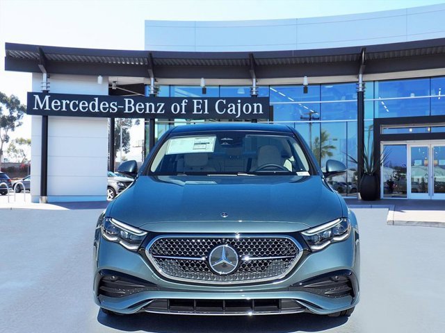 New 2026 Mercedes-Benz E 350 4MATIC Sedan image 2