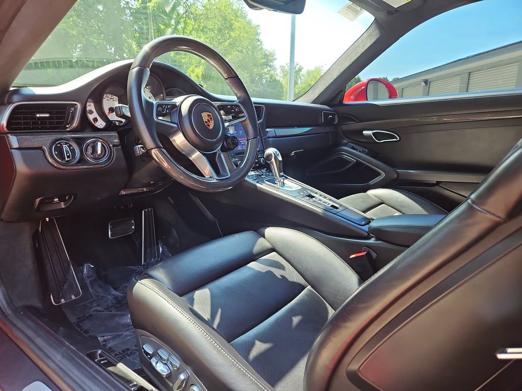 Used 2019 Porsche 911 4 Coupe AWD/4WD image 4