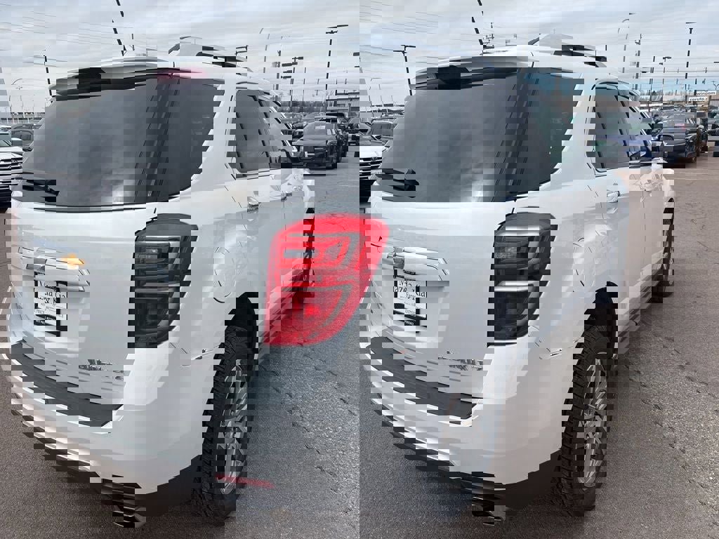 Used 2016 Chevrolet Equinox LTZ w/ Enhanced Convenience Package AWD/4WD image 5