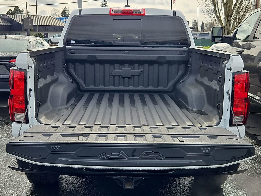 Used 2025 Chevrolet Colorado Trail Boss w/ Off-Road Front Bumper Package image 24