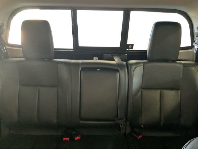 Used 2018 Nissan Titan SL w/ Chrome Package image 14