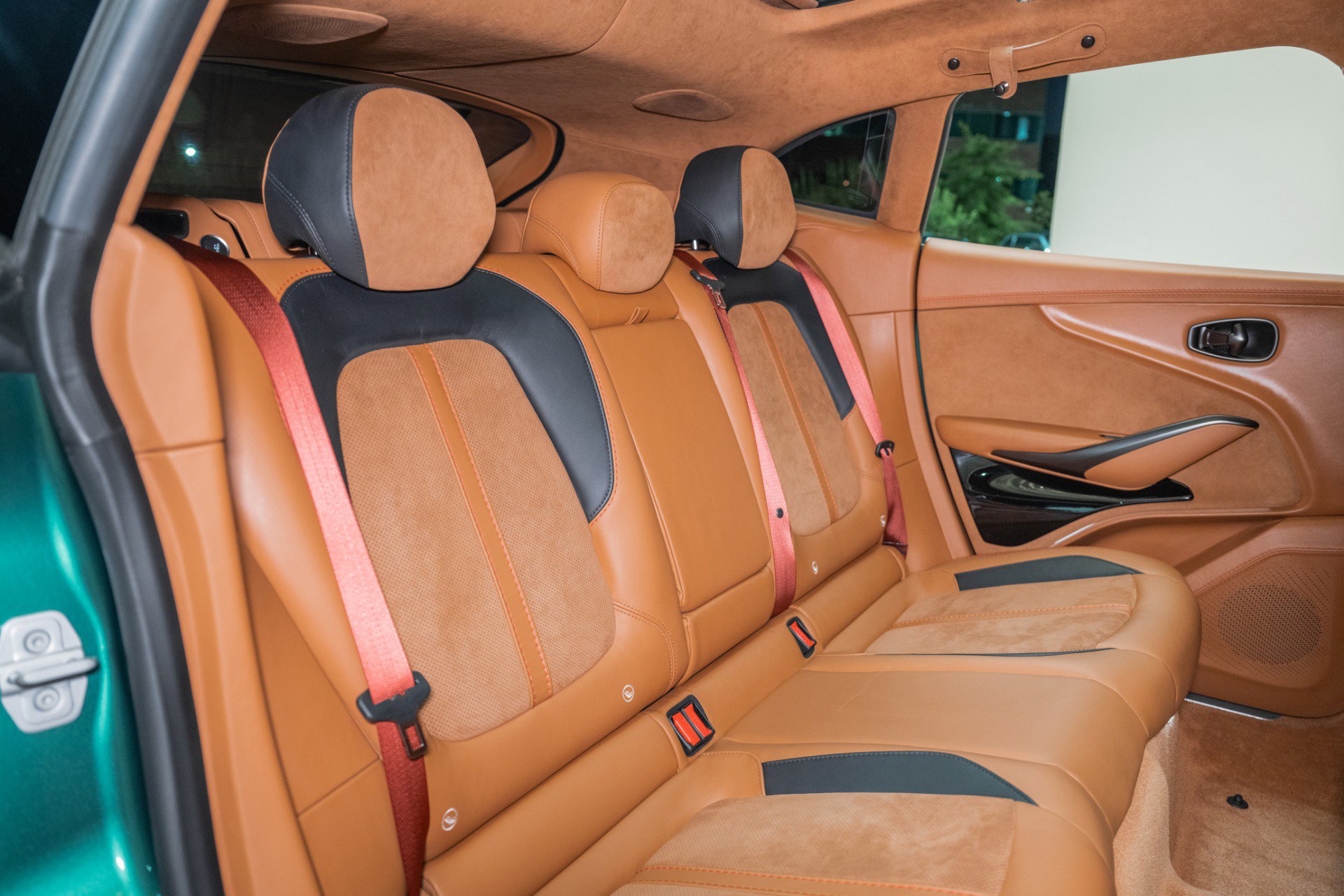 Used 2023 Aston Martin DBX 707 image 19