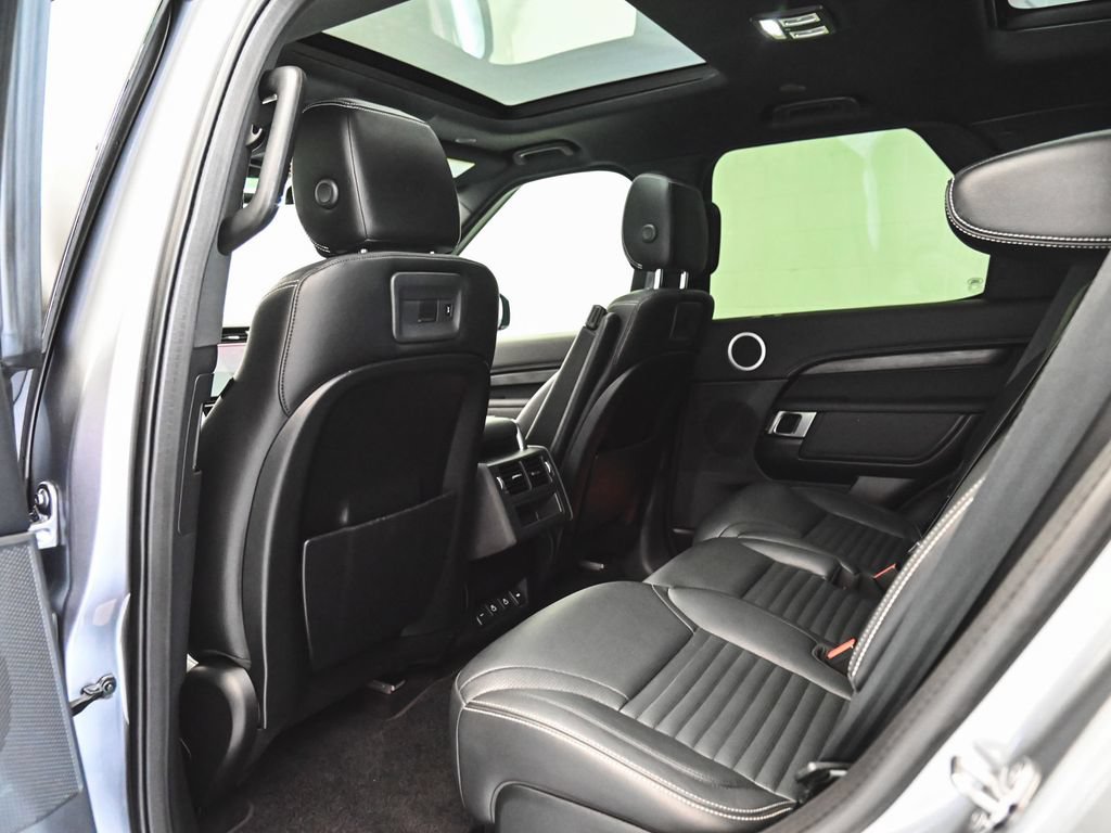 Used 2022 Land Rover Discovery S R-Dynamic AWD/4WD image 33