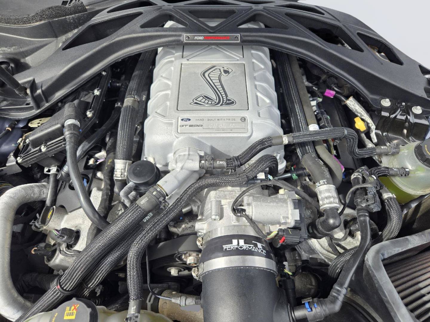 Used 2022 Ford Mustang Shelby GT500 w/ Carbon Fiber Track Pack RWD image 29