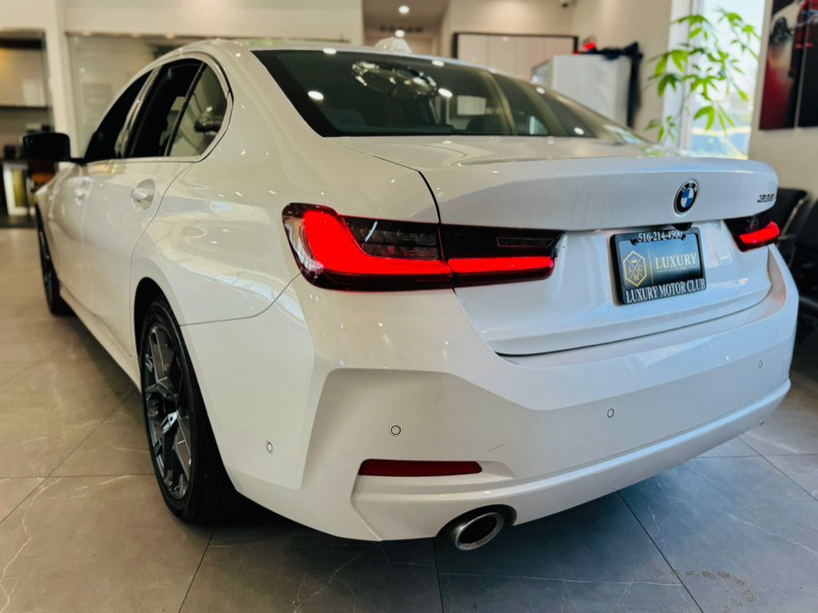 Used 2025 BMW 330i Sedan w/ Convenience Package image 5