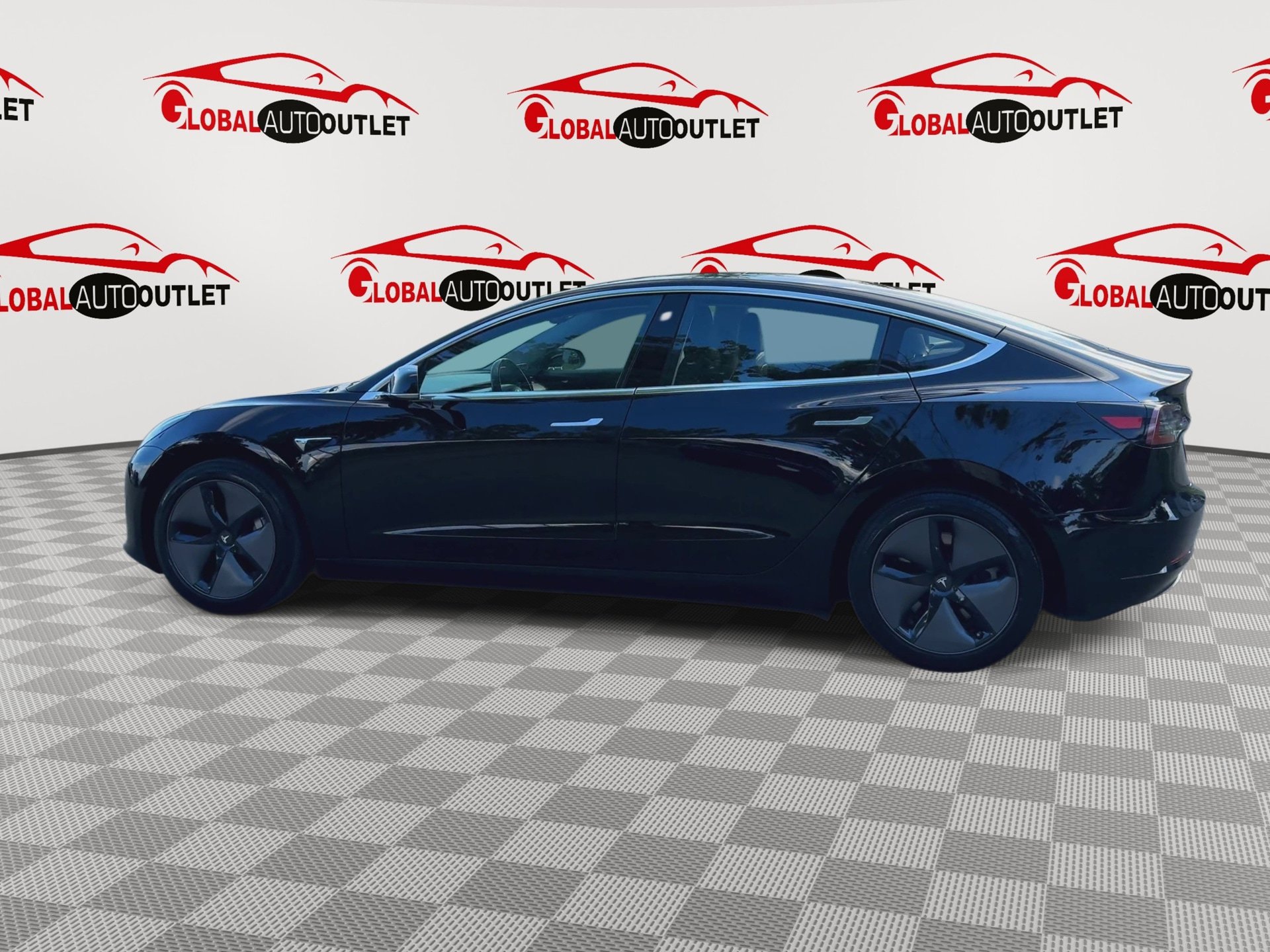 Used 2018 Tesla Model 3 Mid Range RWD image 5