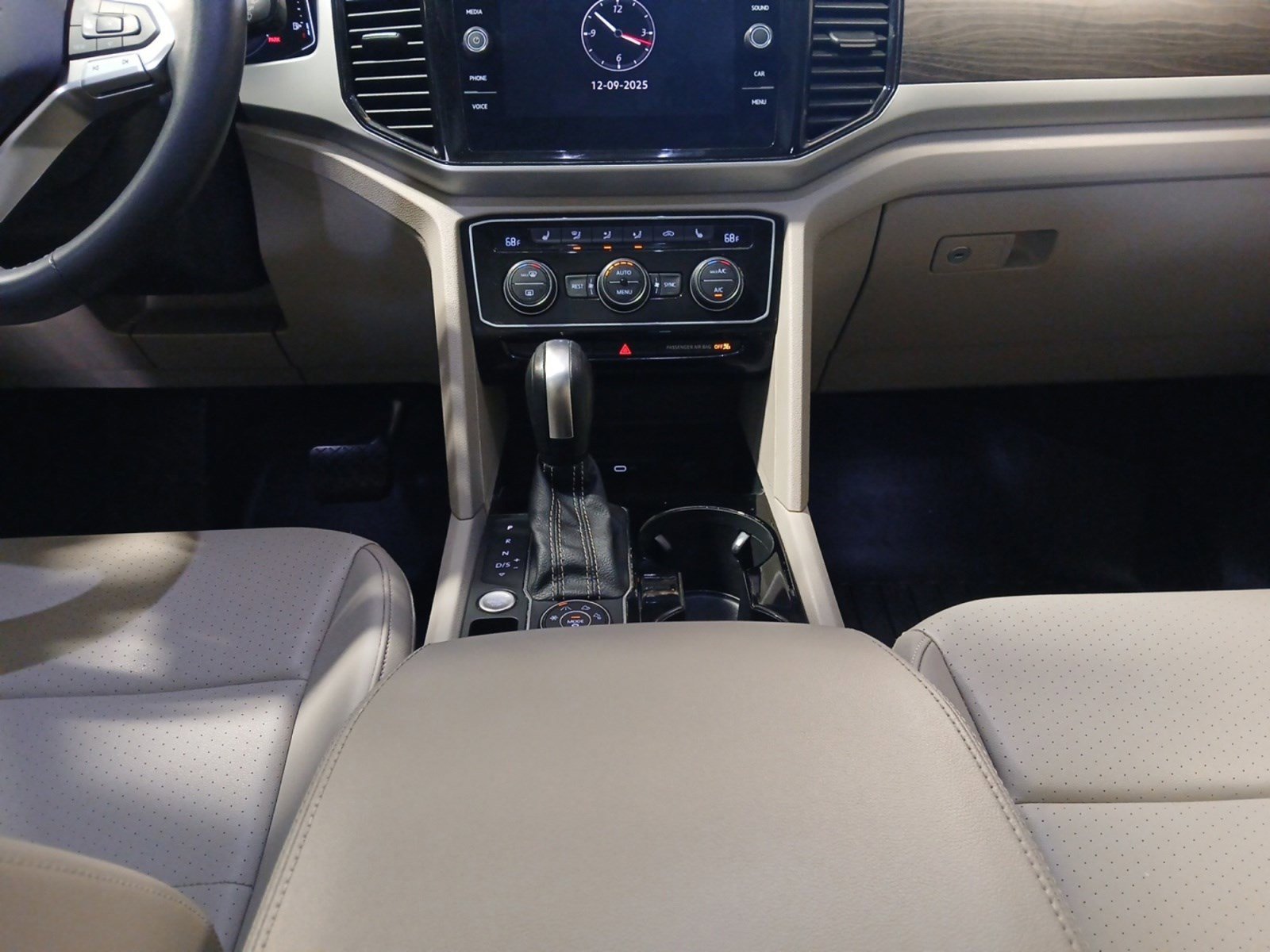 Used 2022 Volkswagen Atlas SE image 11