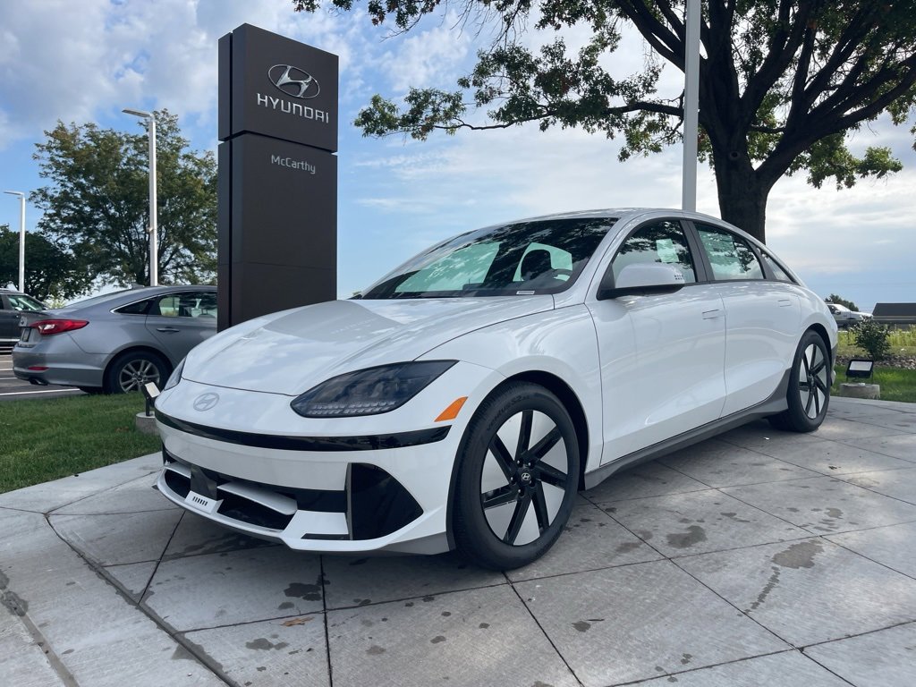 New 2025 Hyundai Ioniq 6 SE