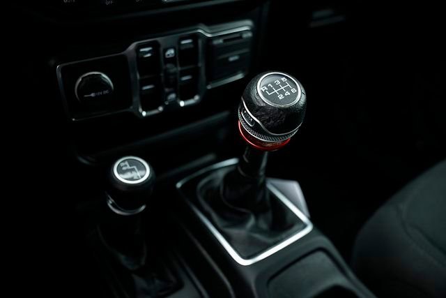 Used 2021 Jeep Gladiator Willys image 41