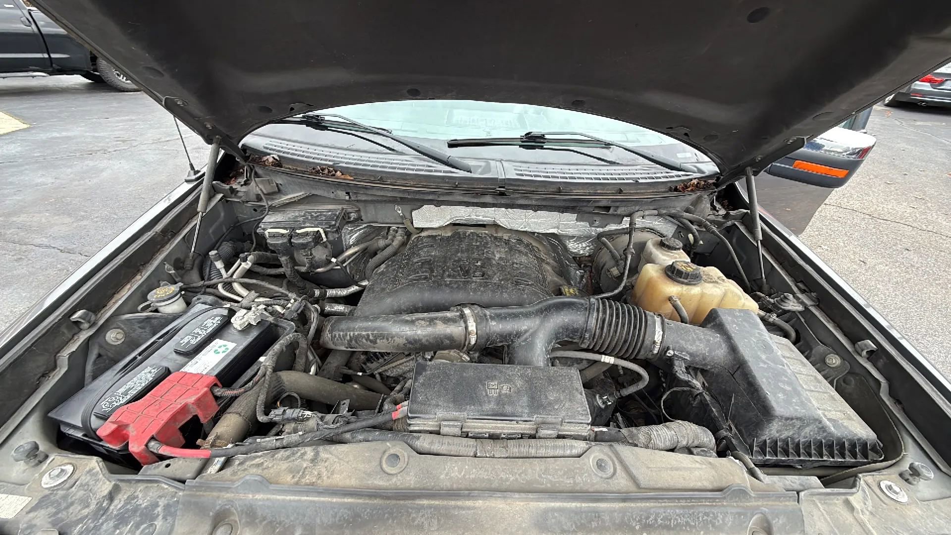 Used 2011 Ford F150 Lariat w/ Lariat Chrome Pkg image 17