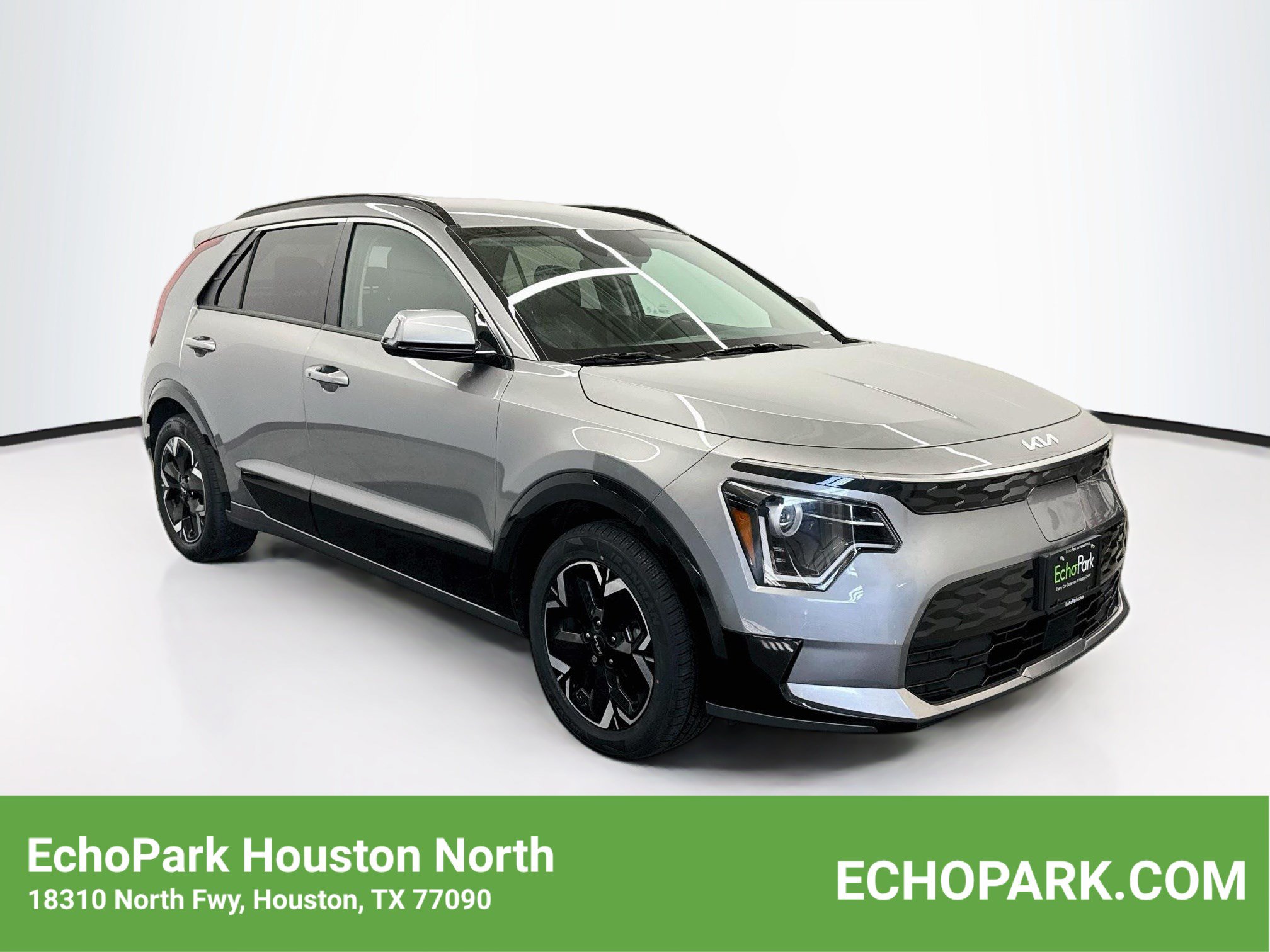 Used 2023 Kia Niro Wind w/ Wind Preserve Package FWD image 1