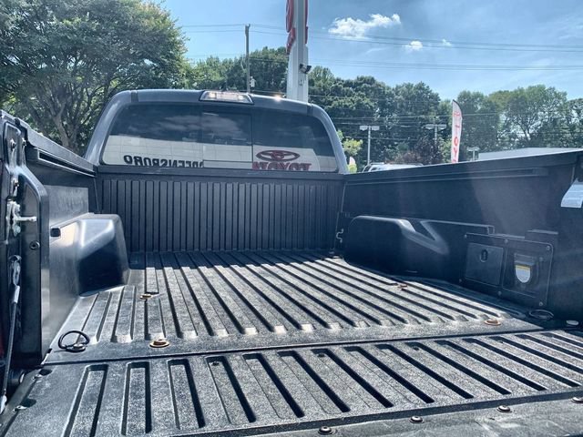 Used 2019 Toyota Tacoma TRD Sport AWD/4WD image 38