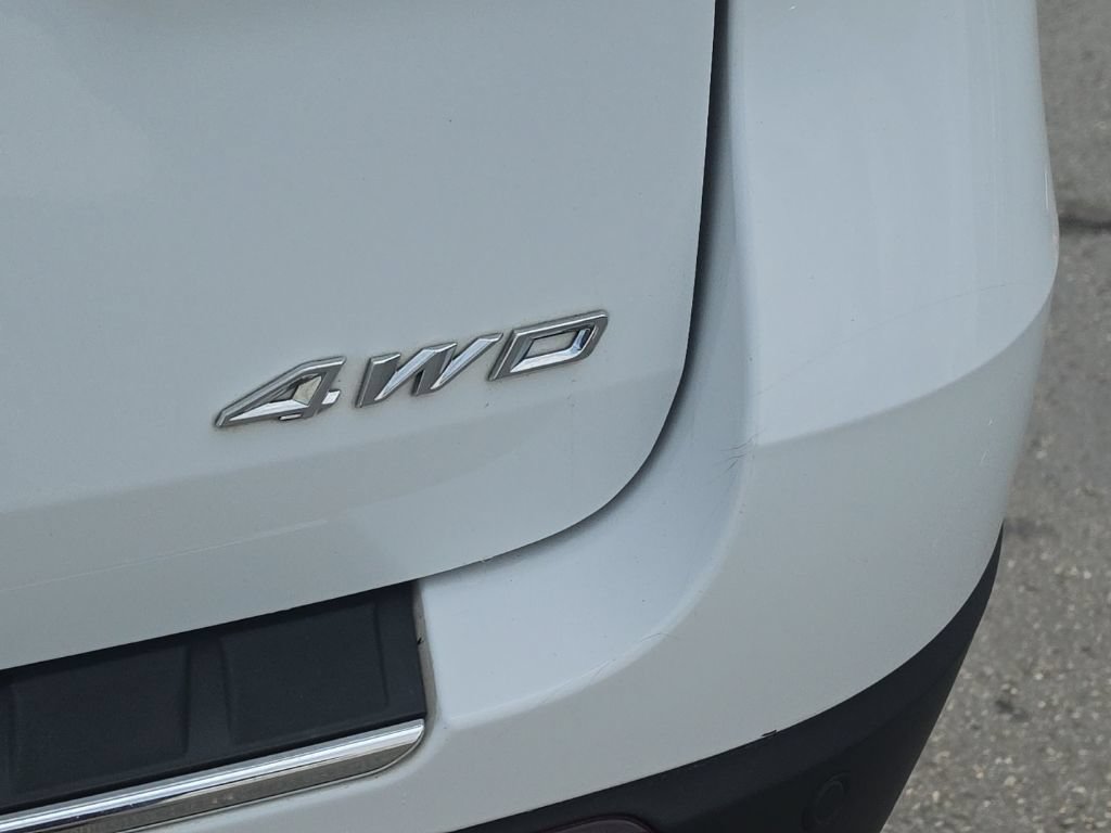 Used 2021 Ford Explorer Limited w/ Equipment Group 301A AWD/4WD image 8