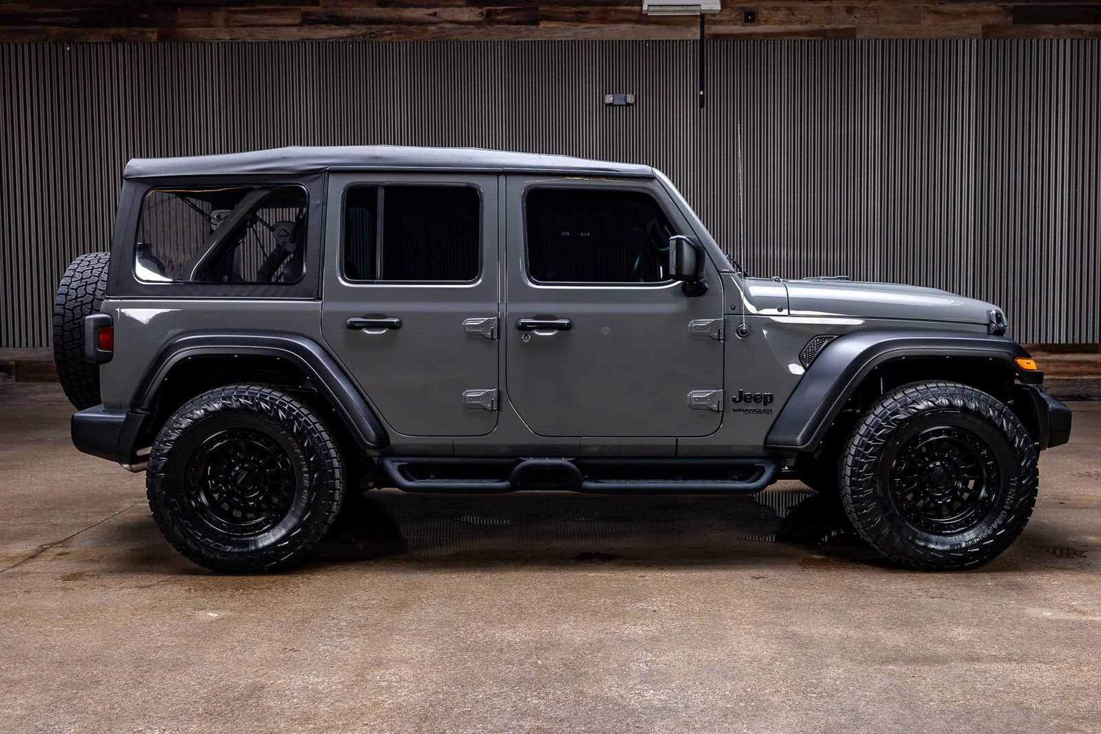 Used 2022 Jeep Wrangler Unlimited Sport AWD/4WD image 11