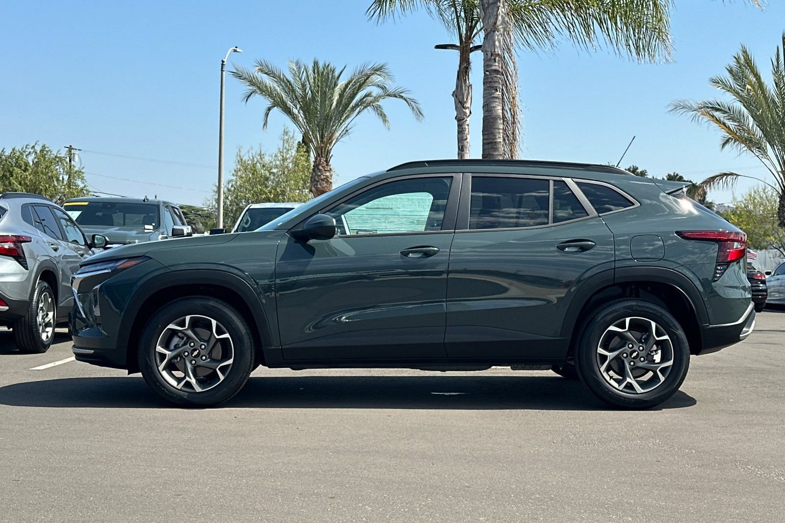 New 2026 Chevrolet Trax LT FWD image 7