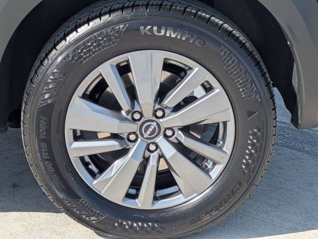 Used 2025 Nissan Pathfinder SV FWD image 14