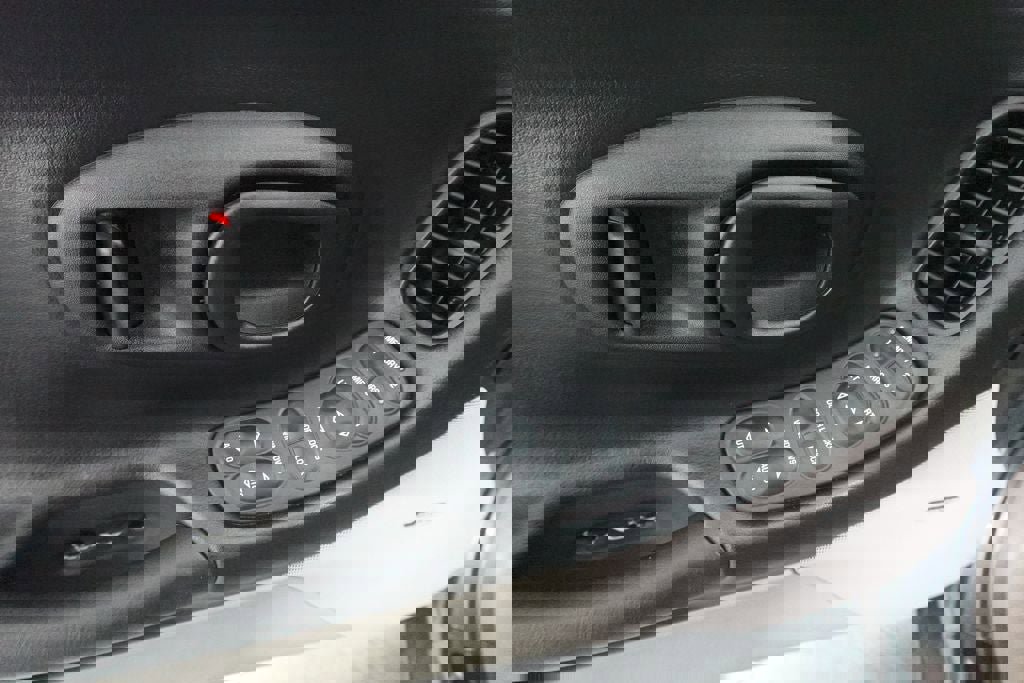 Used 2003 Chevrolet Corvette Convertible w/ Preferred Equipment Group1 image 8