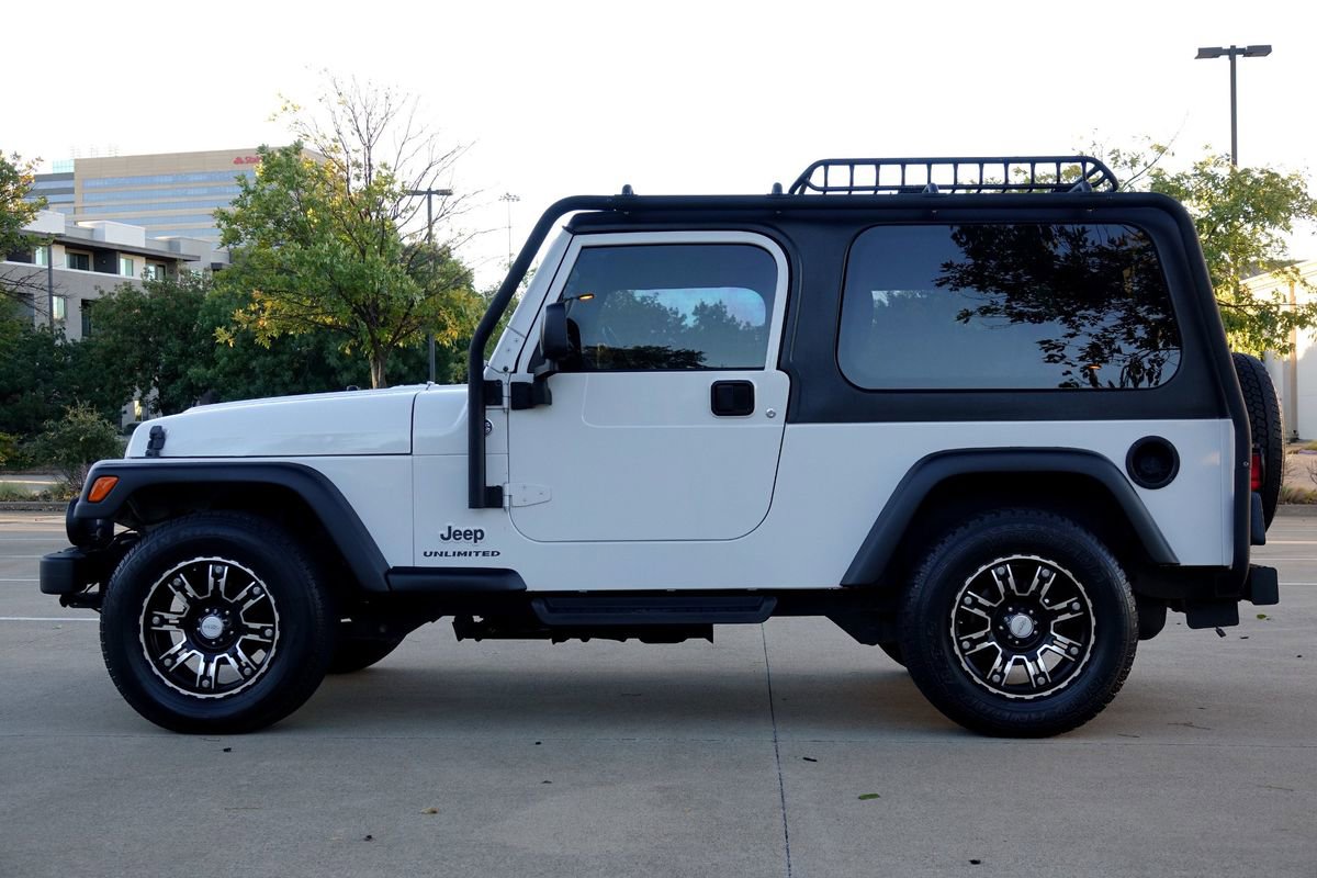 Used 2006 Jeep Wrangler Unlimited w/ Premium Audio Group image 13