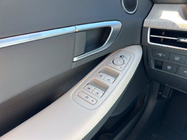 New 2026 Hyundai Sonata SEL FWD image 11