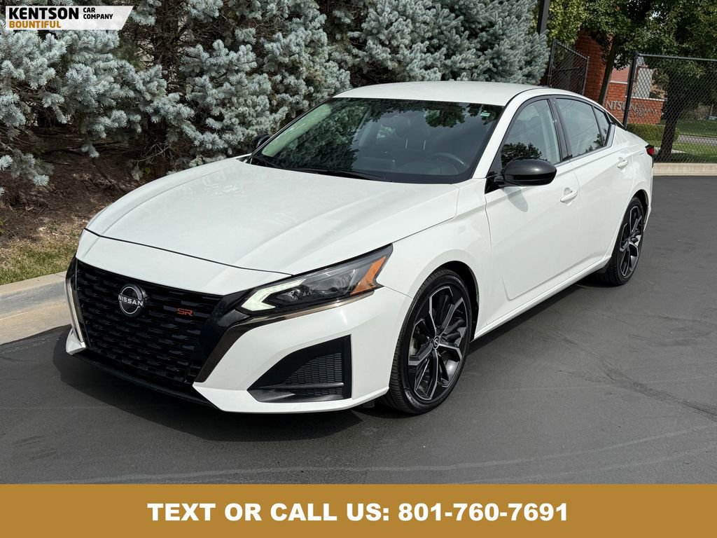 Used 2024 Nissan Altima 2.5 SR image 3