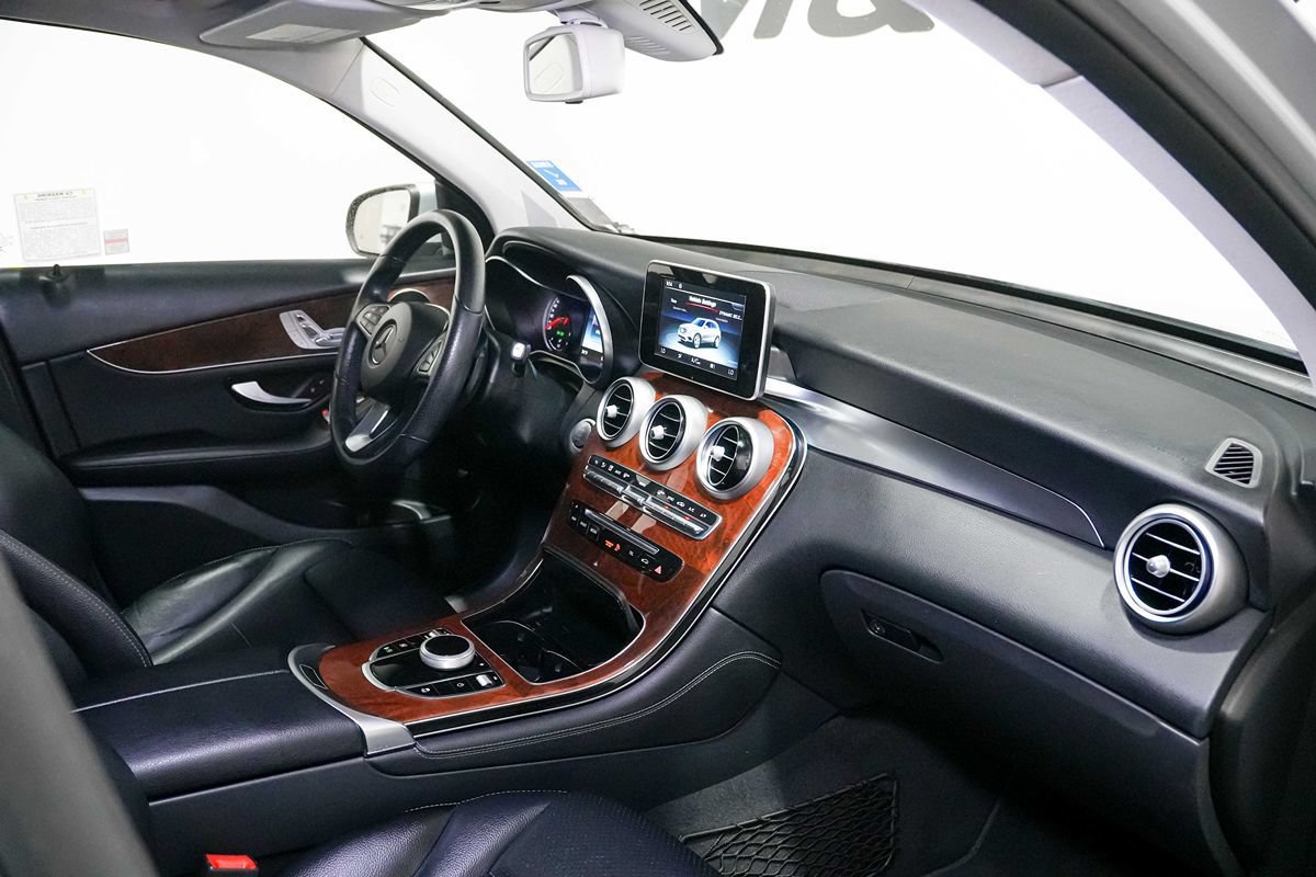 Used 2017 Mercedes-Benz GLC 300 image 19