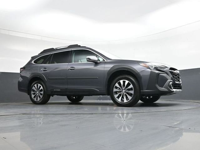 Used 2025 Subaru Outback Touring XT AWD/4WD image 31