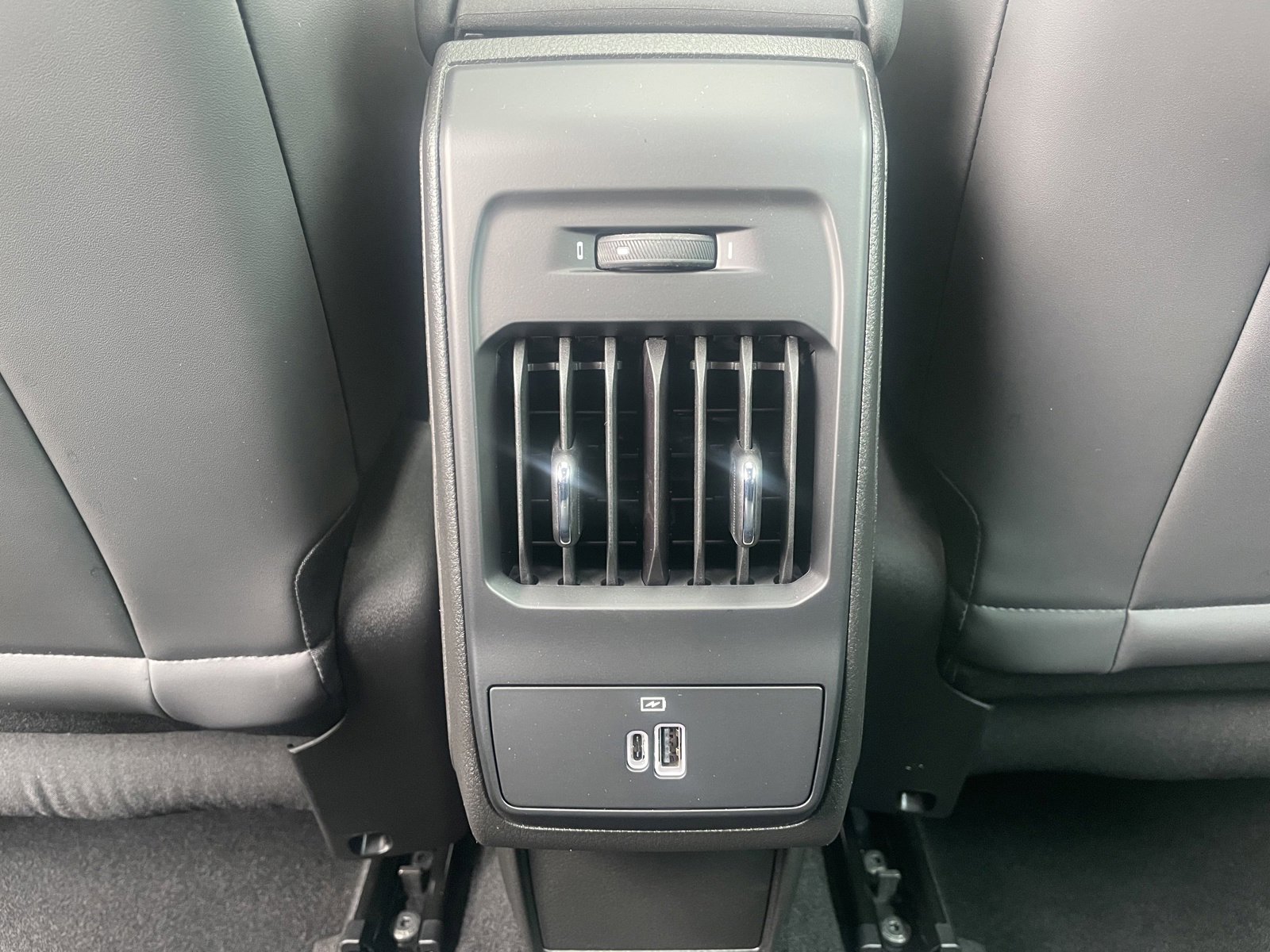 New 2024 Alfa Romeo Tonale Veloce w/ Active Assist Package image 29