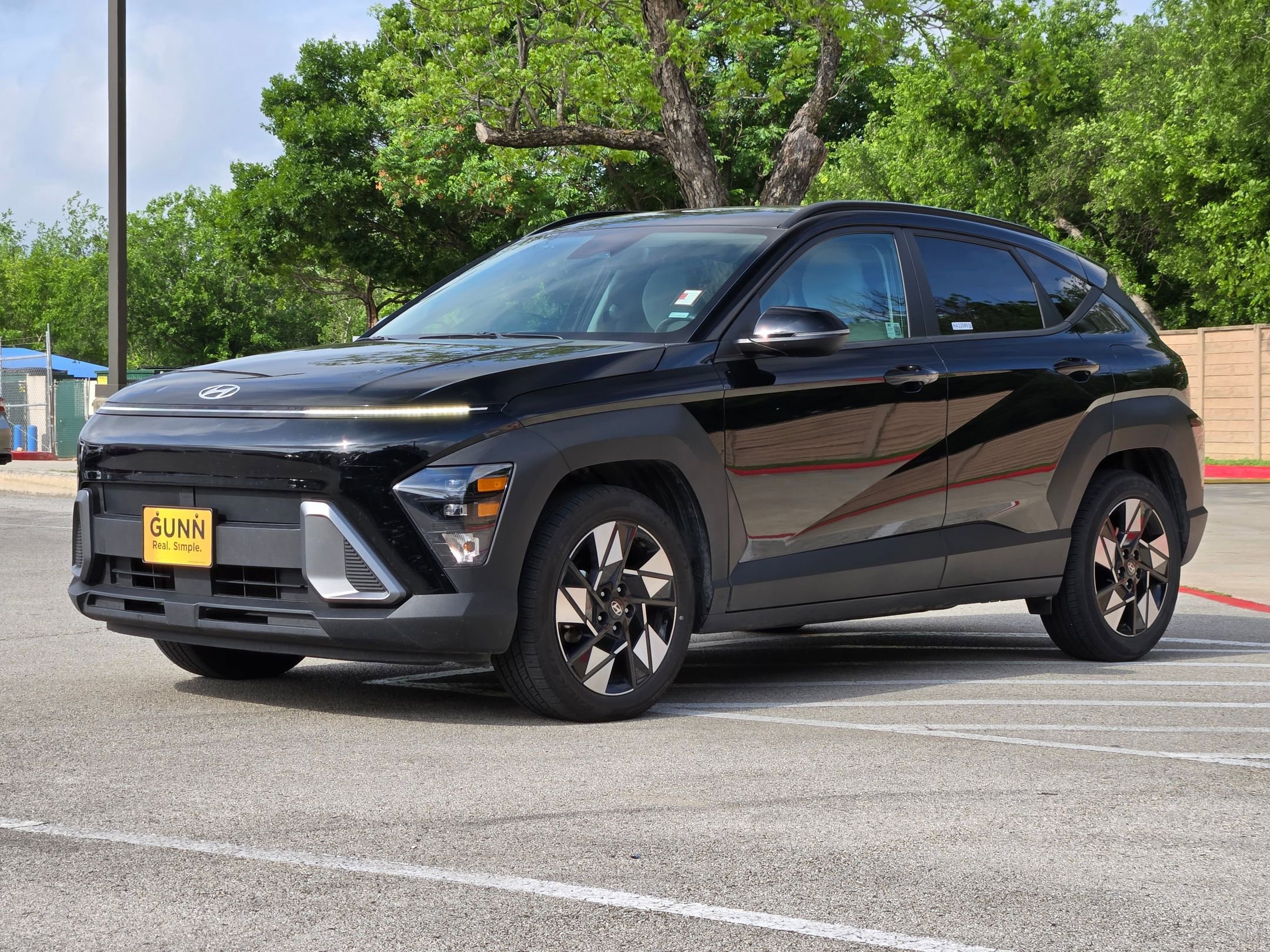 Used 2024 Hyundai Kona SEL FWD image 7