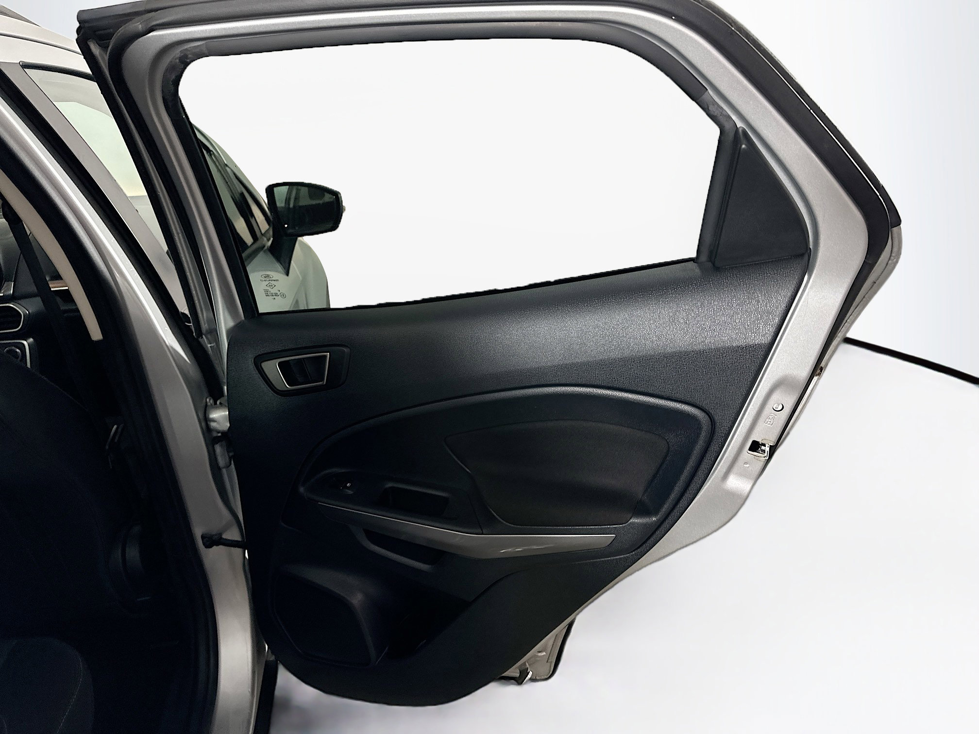 Used 2020 Ford EcoSport SE w/ SE Convenience Package image 30