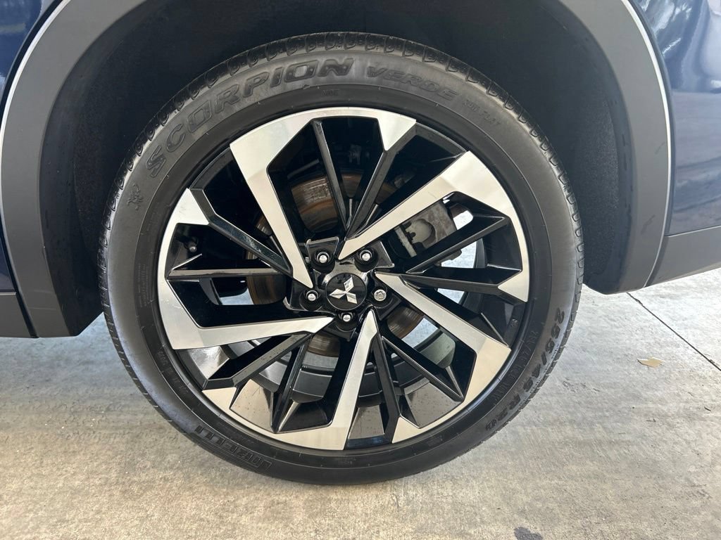 Used 2024 Mitsubishi Outlander FWD image 18