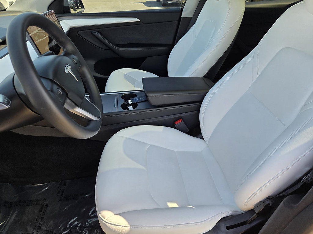 Used 2023 Tesla Model Y Performance AWD/4WD image 19
