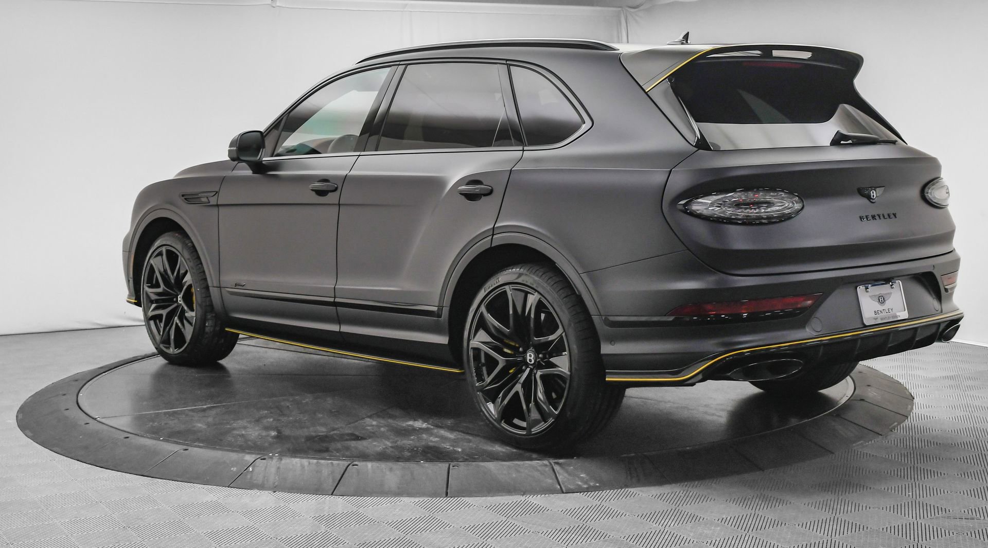 New 2026 Bentley Bentayga Speed image 3