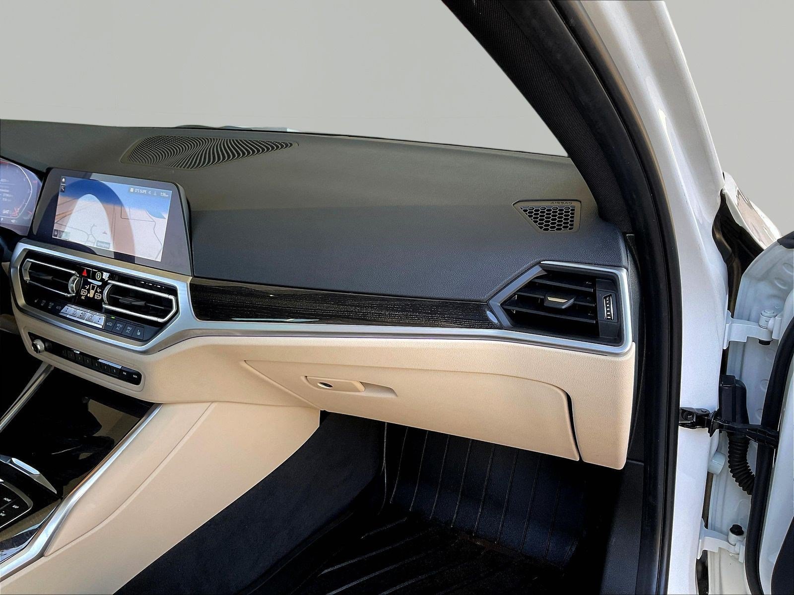 Used 2019 BMW 330i Sedan w/ Driving Assistance Package RWD image 26