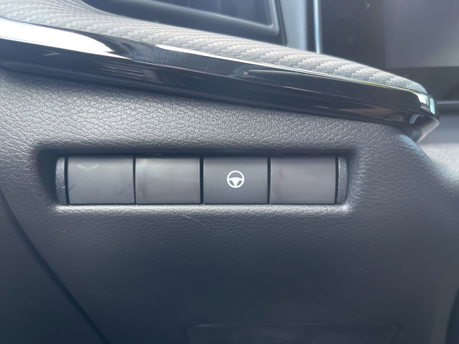 New 2026 Nissan Kicks SR w/ Cold Weather Package image 34