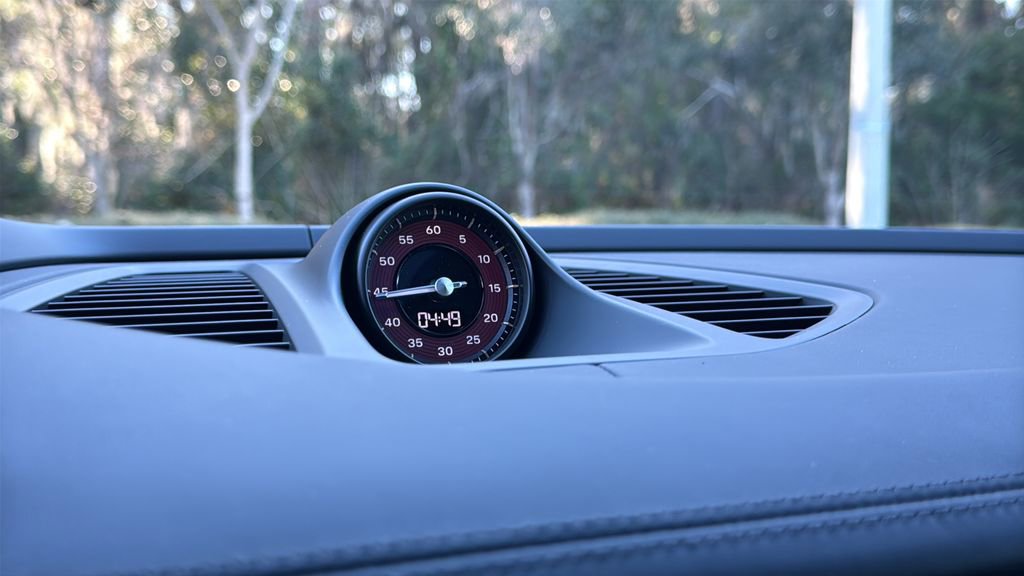 New 2026 Porsche Macan 4 Electric image 24