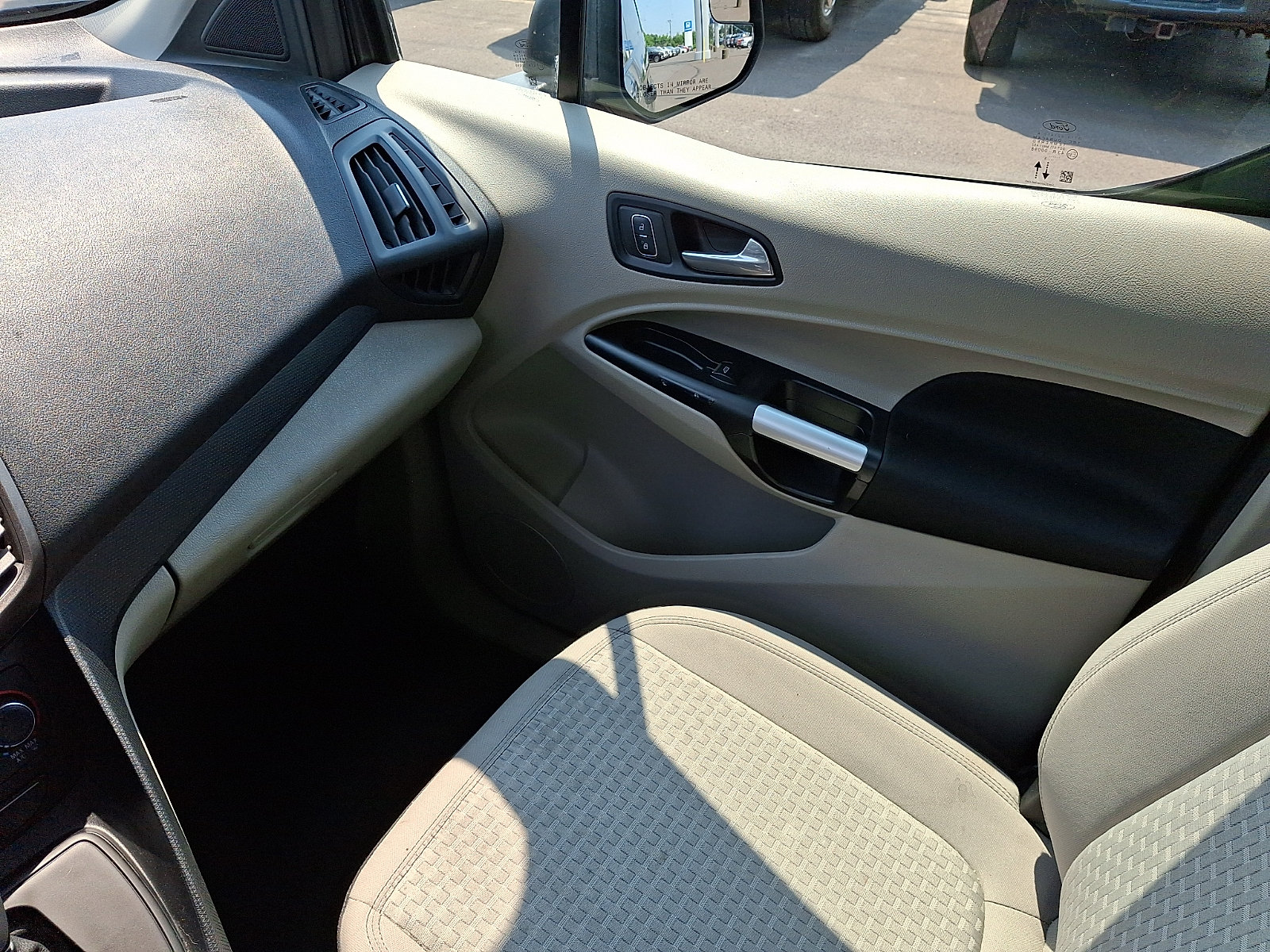 Certified 2023 Ford Transit Connect XLT FWD image 16