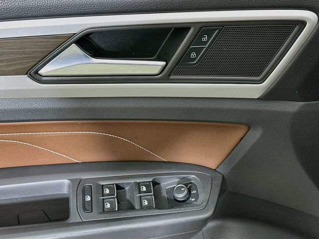 Certified 2023 Volkswagen Atlas SE w/ Black Wheel Package AWD/4WD image 18