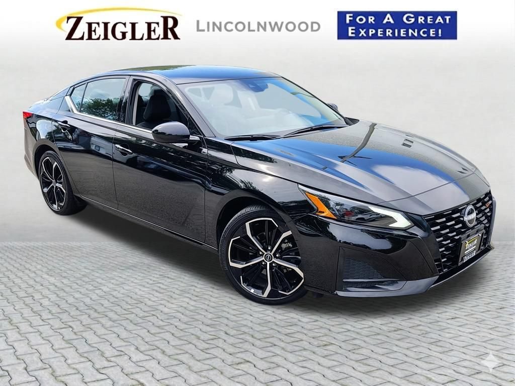 Used 2026 Nissan Altima 2.5 SR FWD image 2