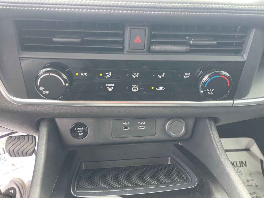 Used 2024 Nissan Rogue S AWD/4WD image 22
