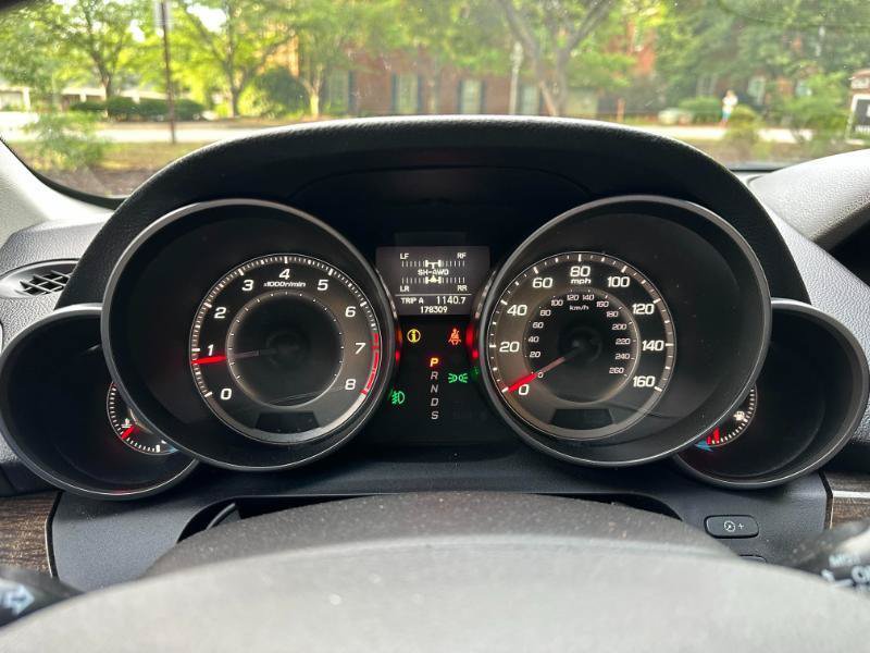 Used 2013 Acura MDX w/ Technology Package AWD/4WD image 25